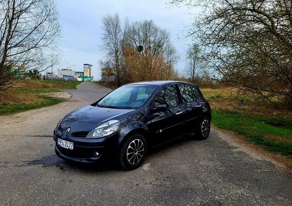 śląskie Renault Clio cena 8900 przebieg: 277000, rok produkcji 2006 z Poznań